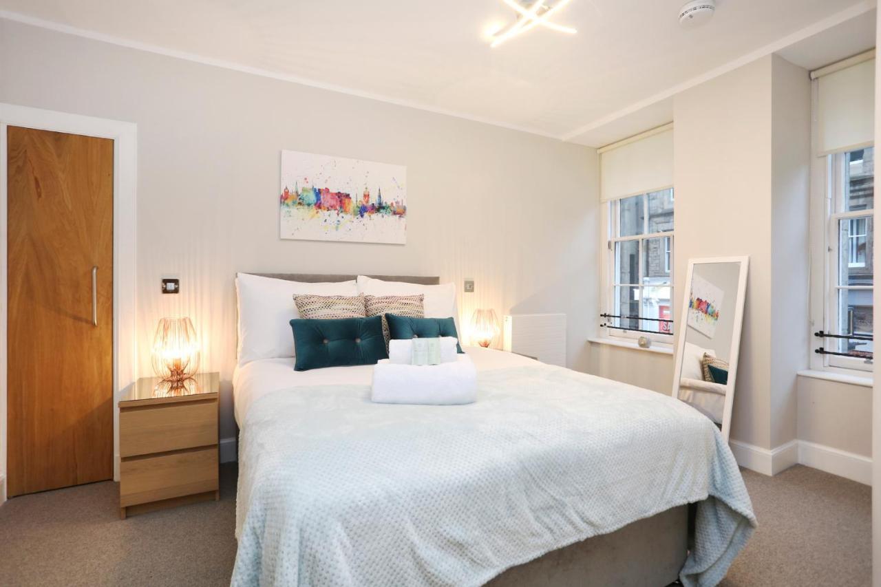 Joivy Elegant Home At The Heart Of The Royal Mile Edinburgh Dış mekan fotoğraf